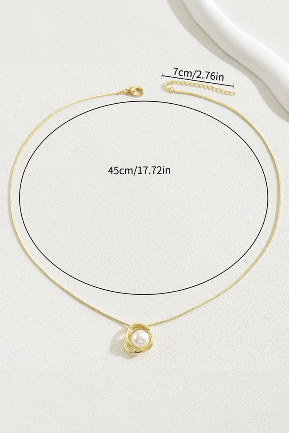 Gold Minimalist Pearl Decor Plated Alloy Pendant Necklace