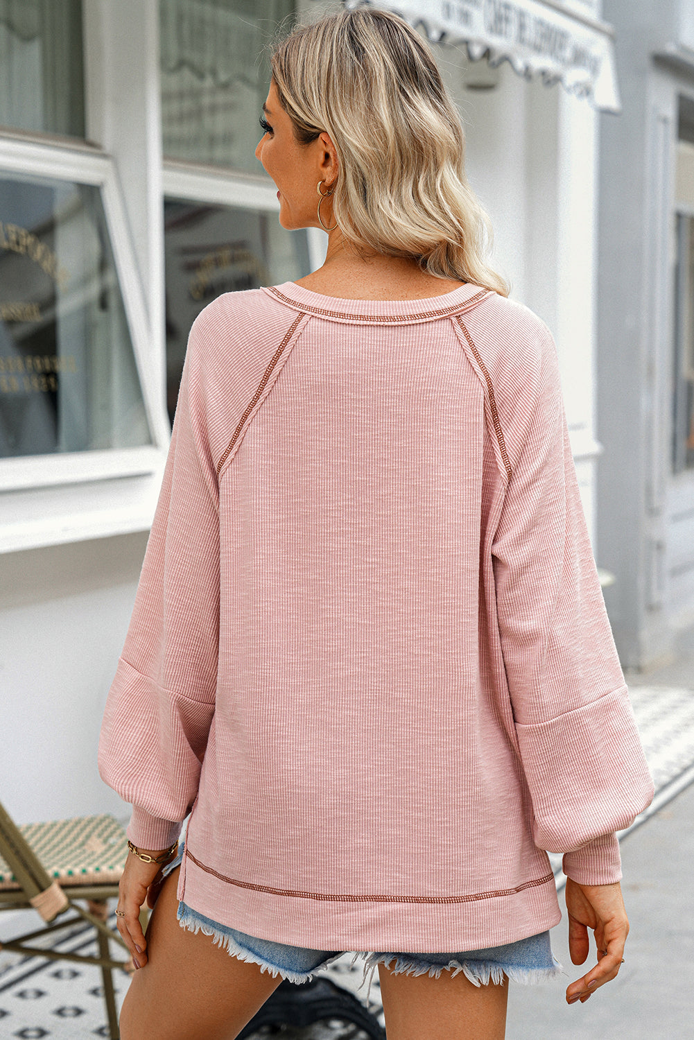 Delicacy Exposed Seam Textured Knit V Neck Pullover Top