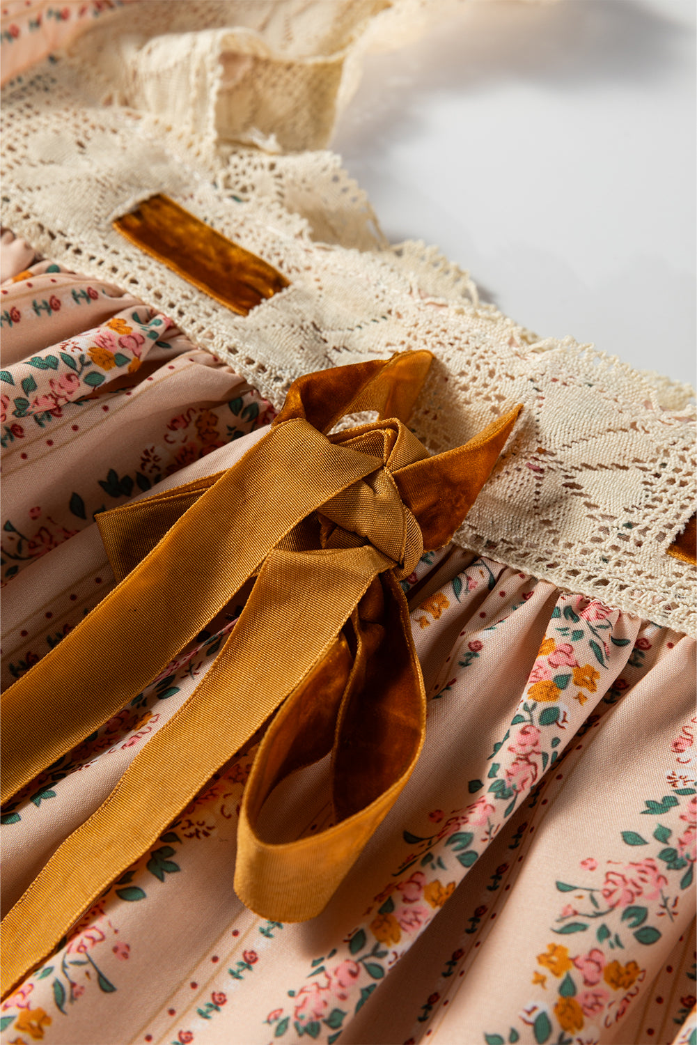 Khaki Floral Print Contrast Velvet Bow Lace Patchwork Long Sleeve Loose Mini Dress