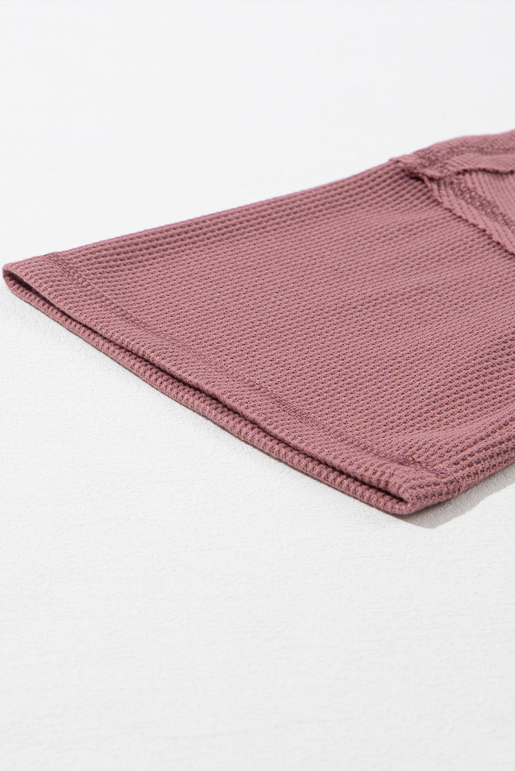 Exposed Seam Half Sleeve Knitted V Neck Textured Top