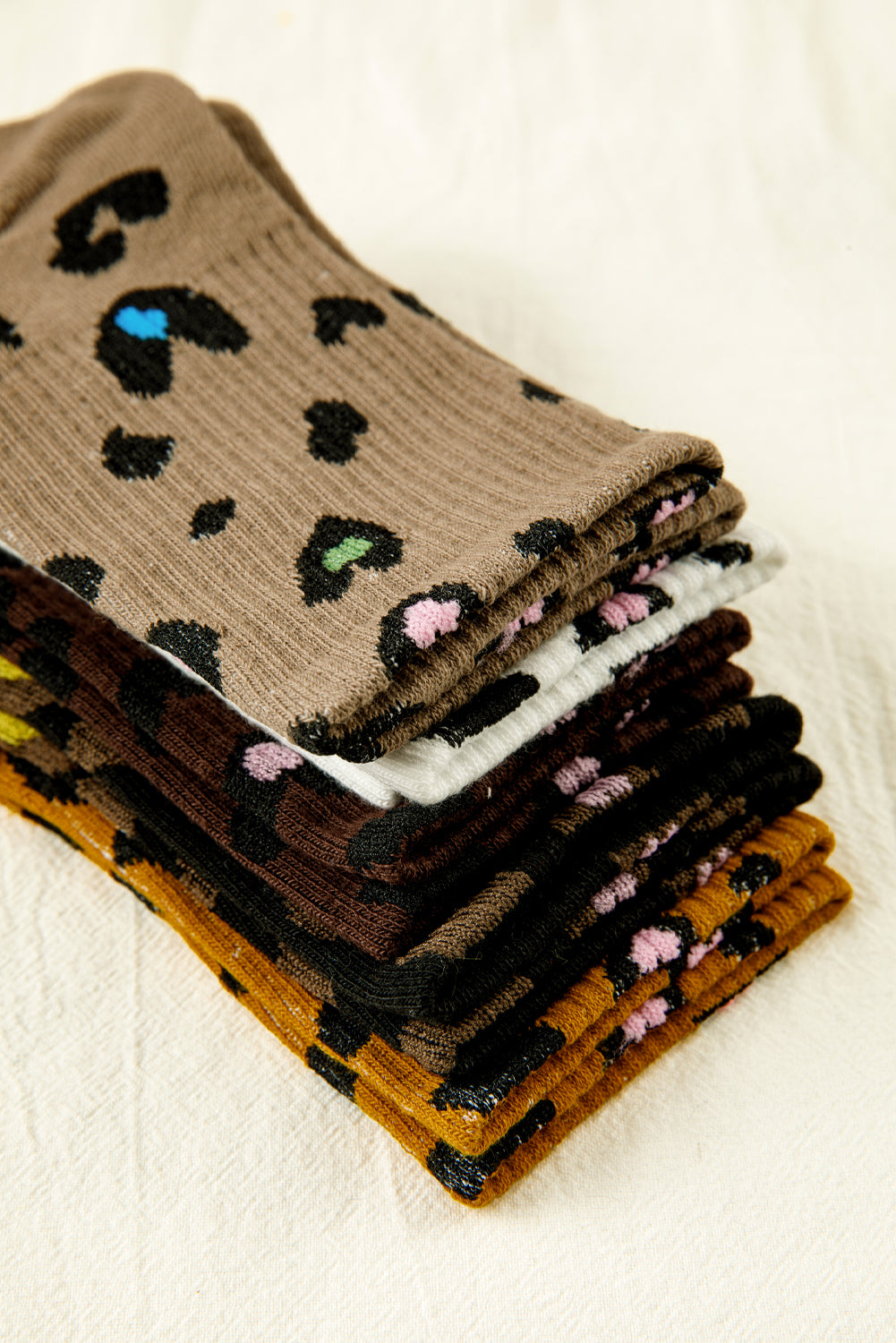 Bristol Black 5 Pairs Ribbed Trim Leopard Print Socks