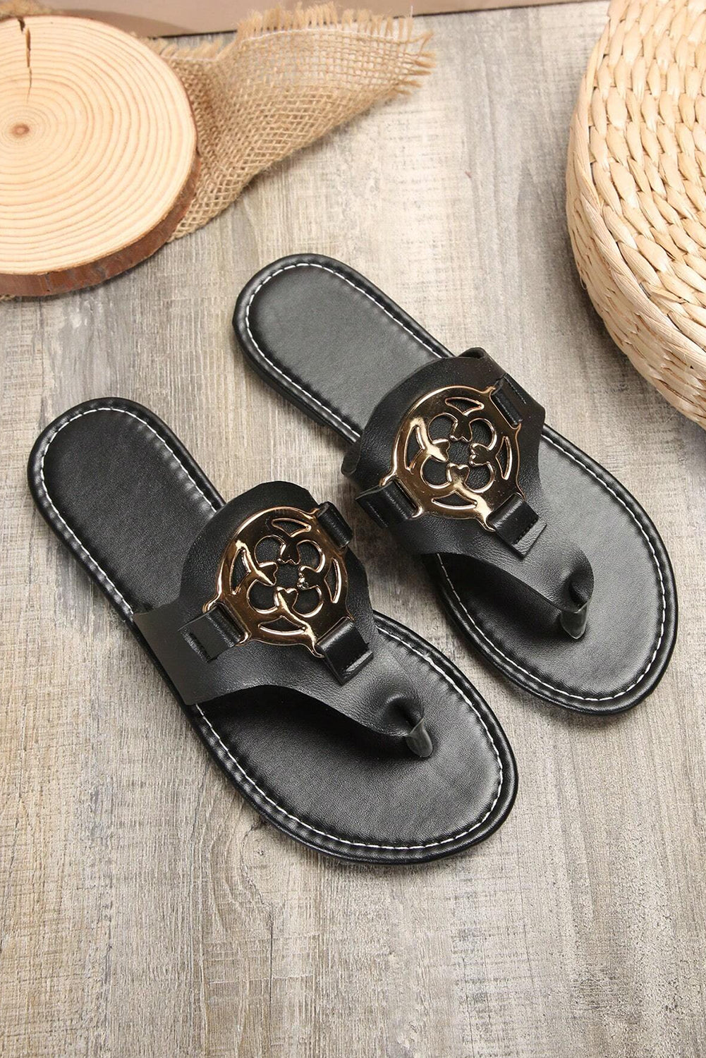 Black Metal Decor Leather Thong Slippers