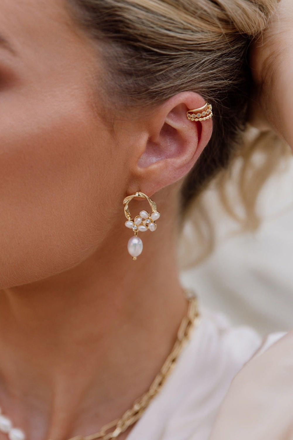 Gold Plated Hoop Pearl Casual Wear Stud Earring