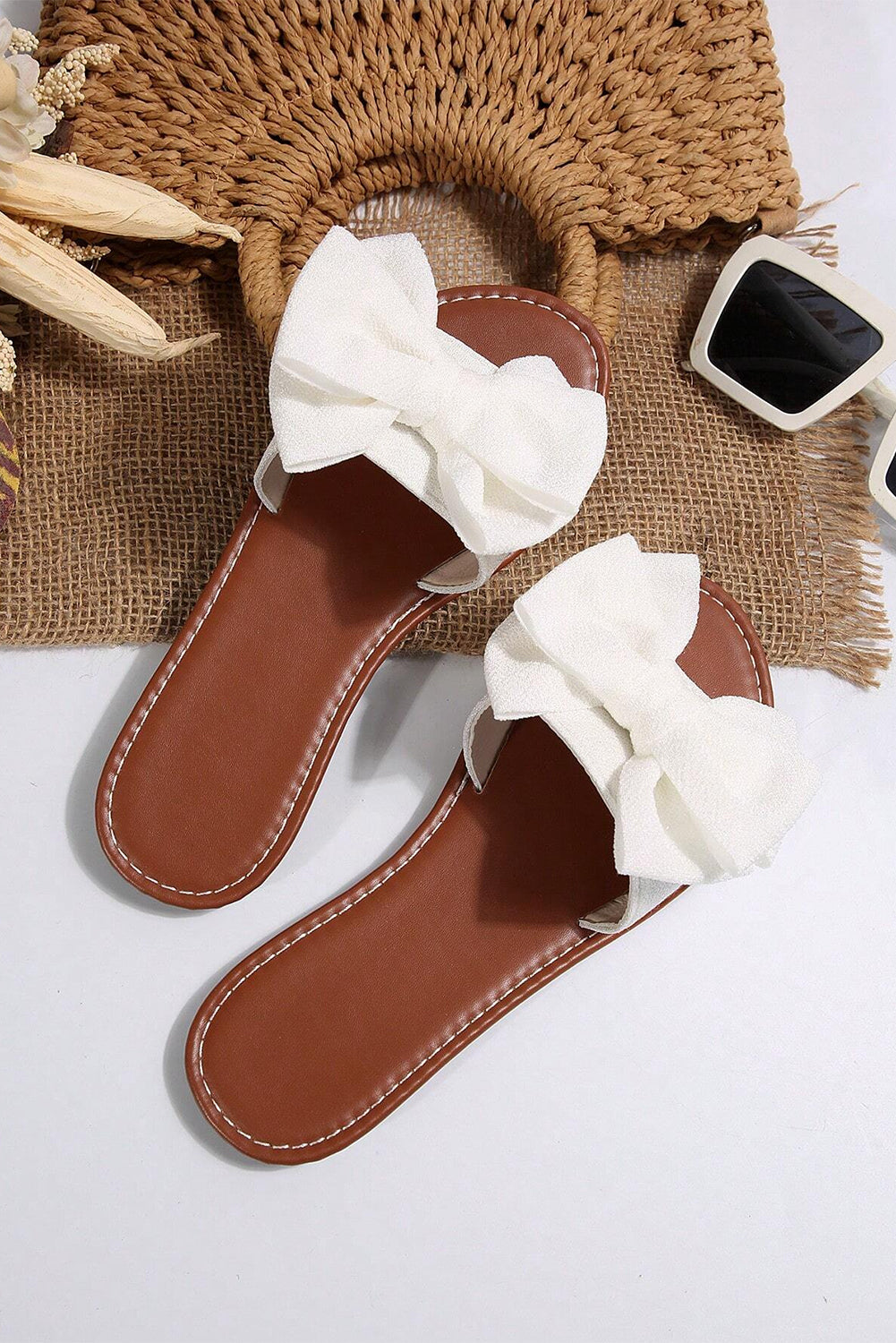 White Bow Knot Decor PU Leather Insole Flat Slippers