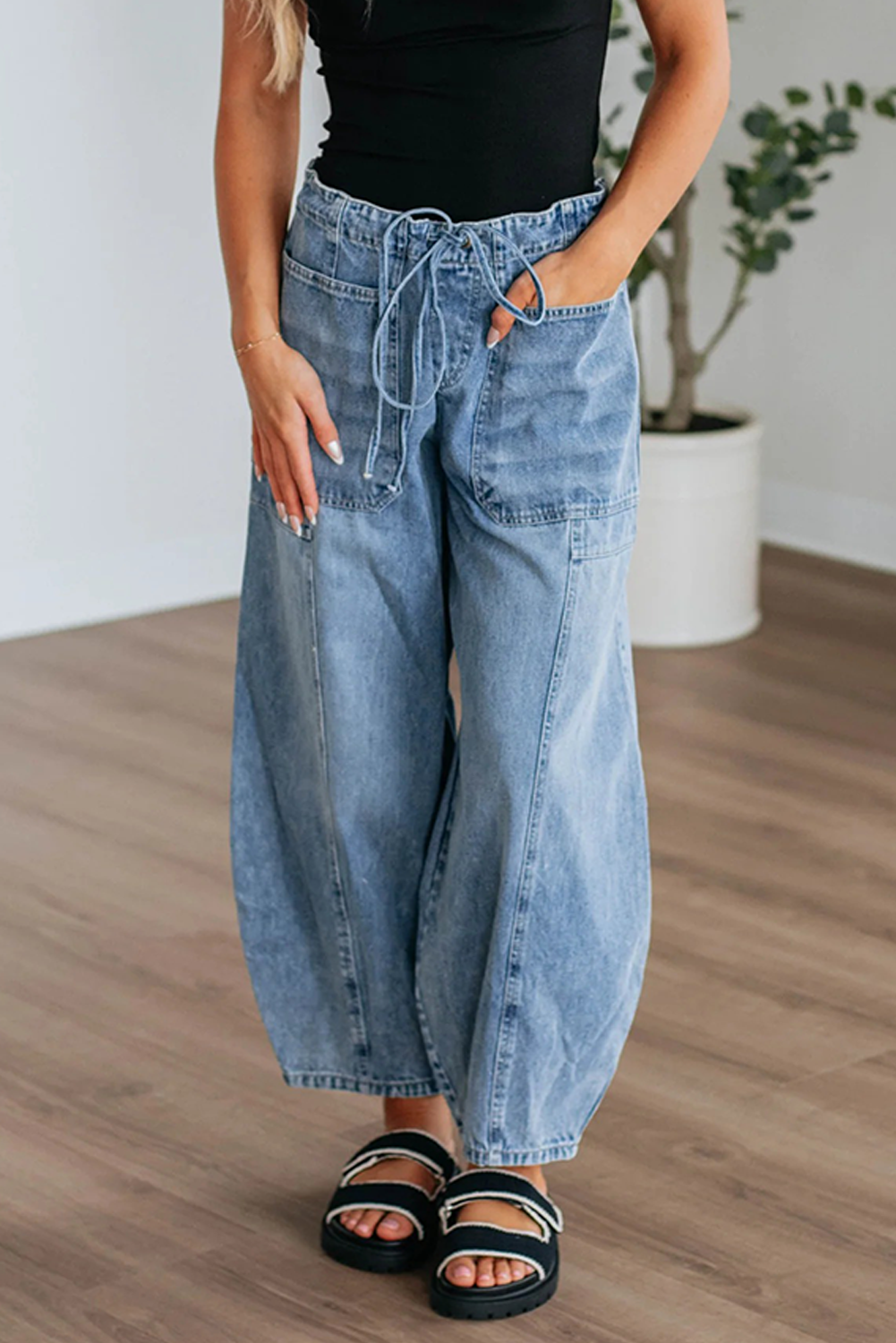 Myosotis Large Patch Pocket Drawstring Paperbag Waist Barrel Jeans