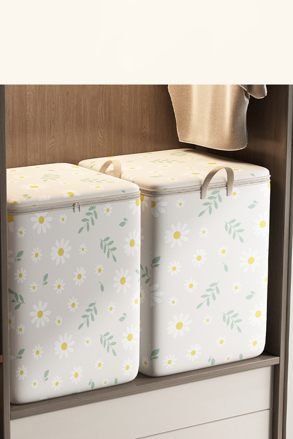 White Daisy Print Nonwovens Wardrobe Large Storage Bag with Lid
