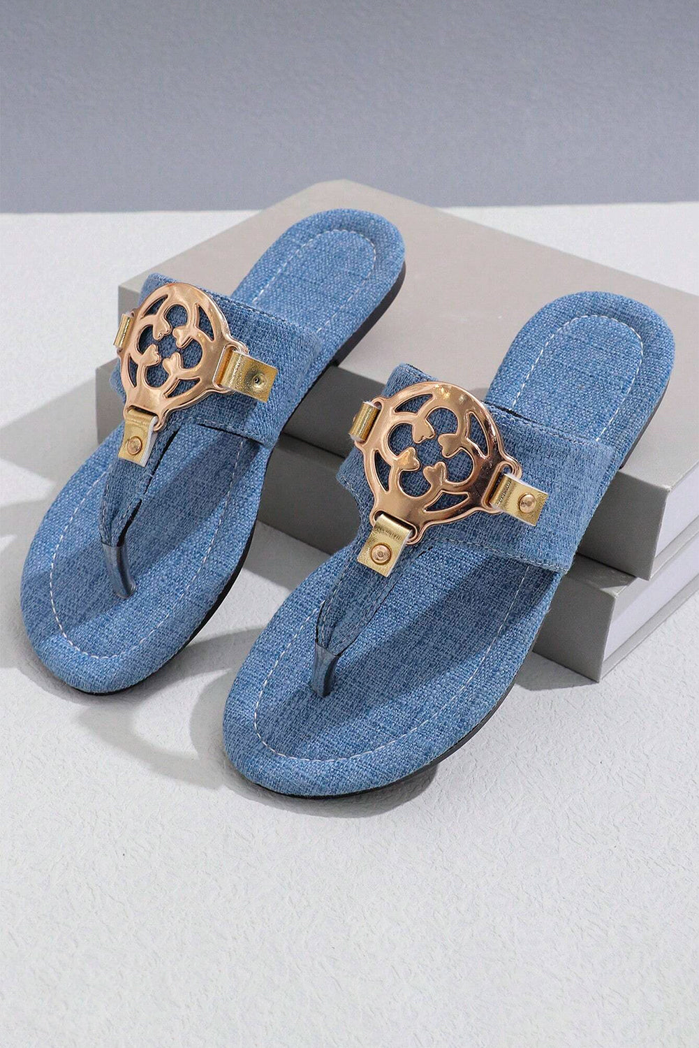 Dusk Blue Metal Décor Leather Thong Slippers