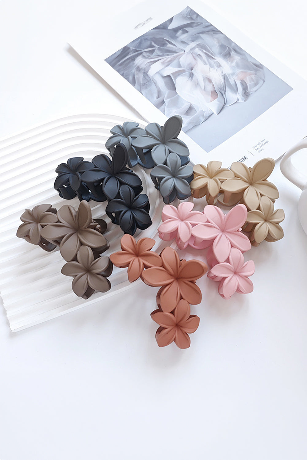 Parchment 3D Flower Plastic Resin Hair Claw