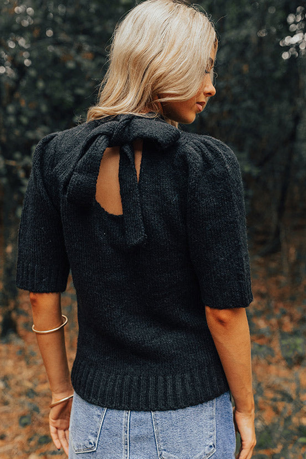 Black Knotted Keyhole Nape Short Sleeve Knit Sweater