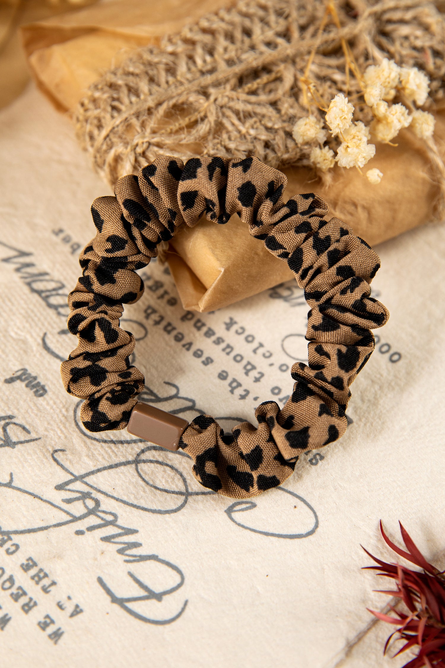 Thai Curry 1PC Leopard Scrunchy Silk Elastic Hair Tie