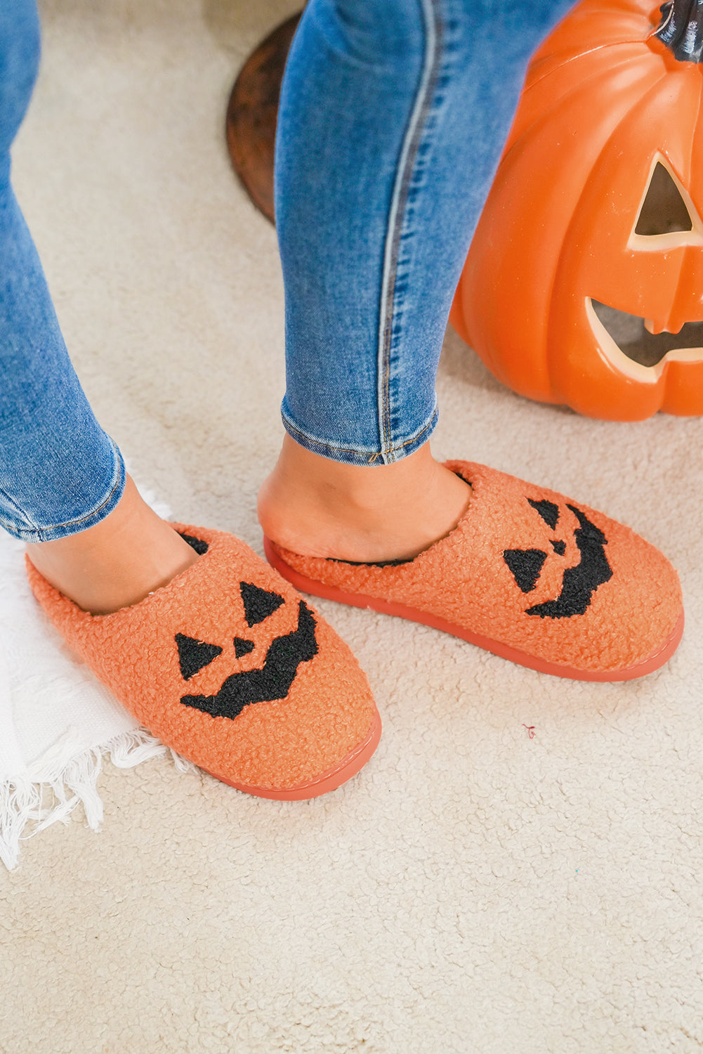 Orange Halloween Pumpkin Face Graphic Plush Slippers