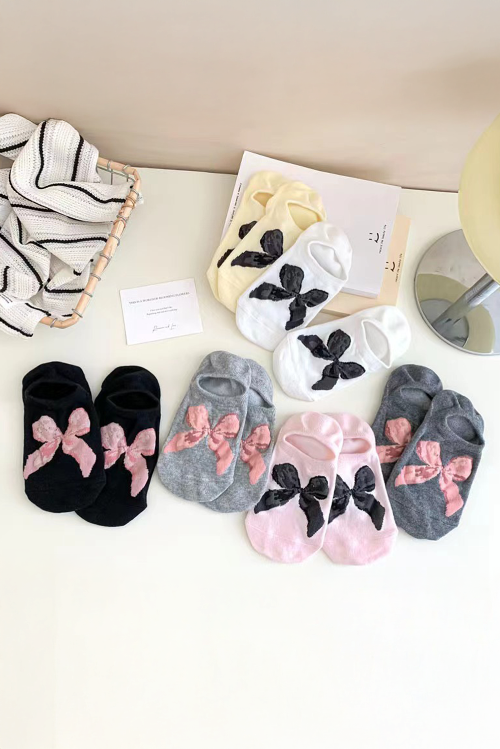 Black Bow Knot Soft No Show Socks