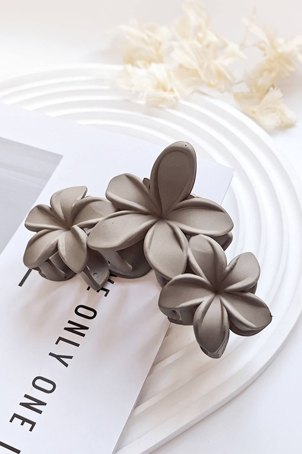 Parchment 3D Flower Plastic Resin Hair Claw (Slight Color Variations)