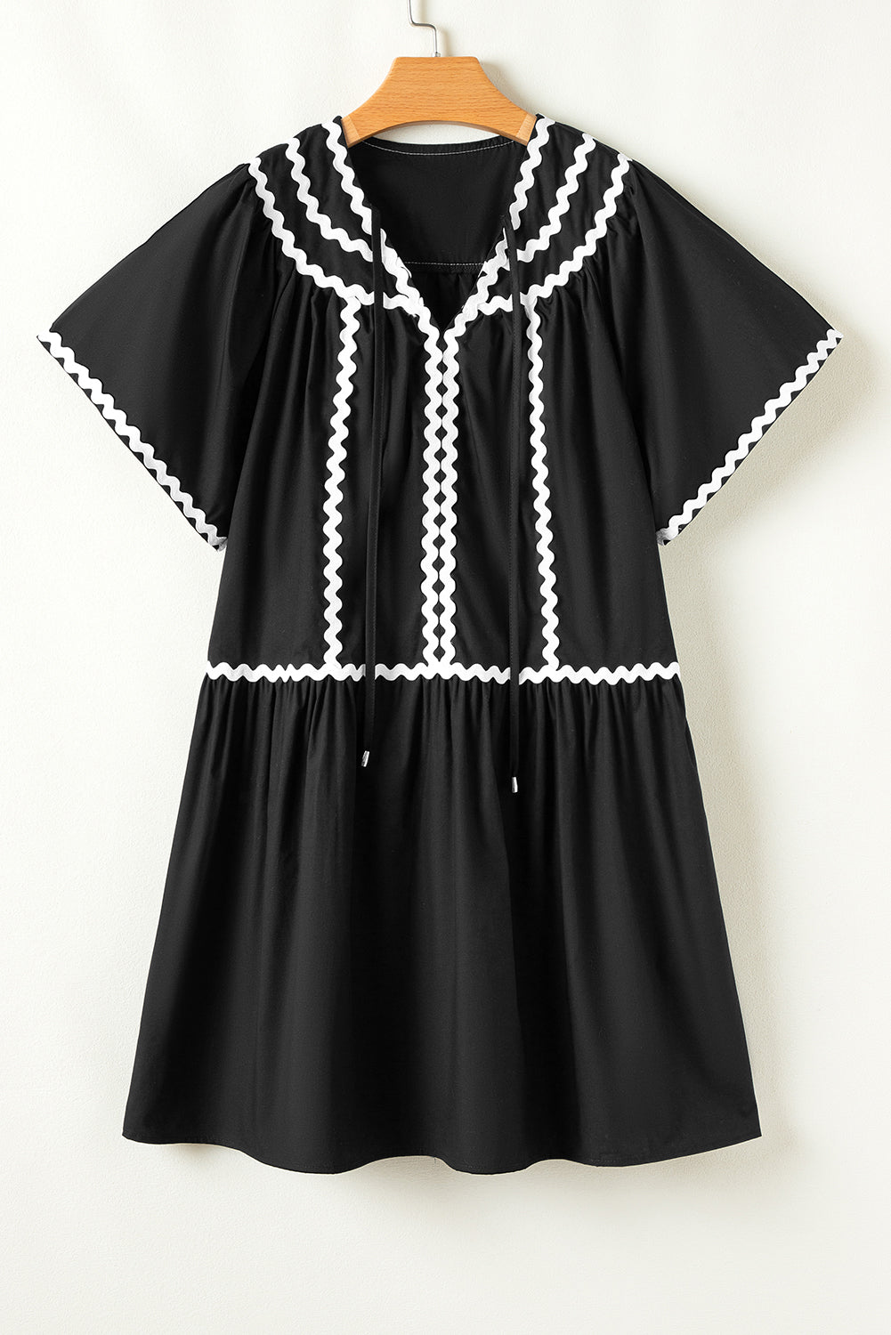 Black Contrast Ricrac Trim Short Sleeve V Neck Loose Mini Dress