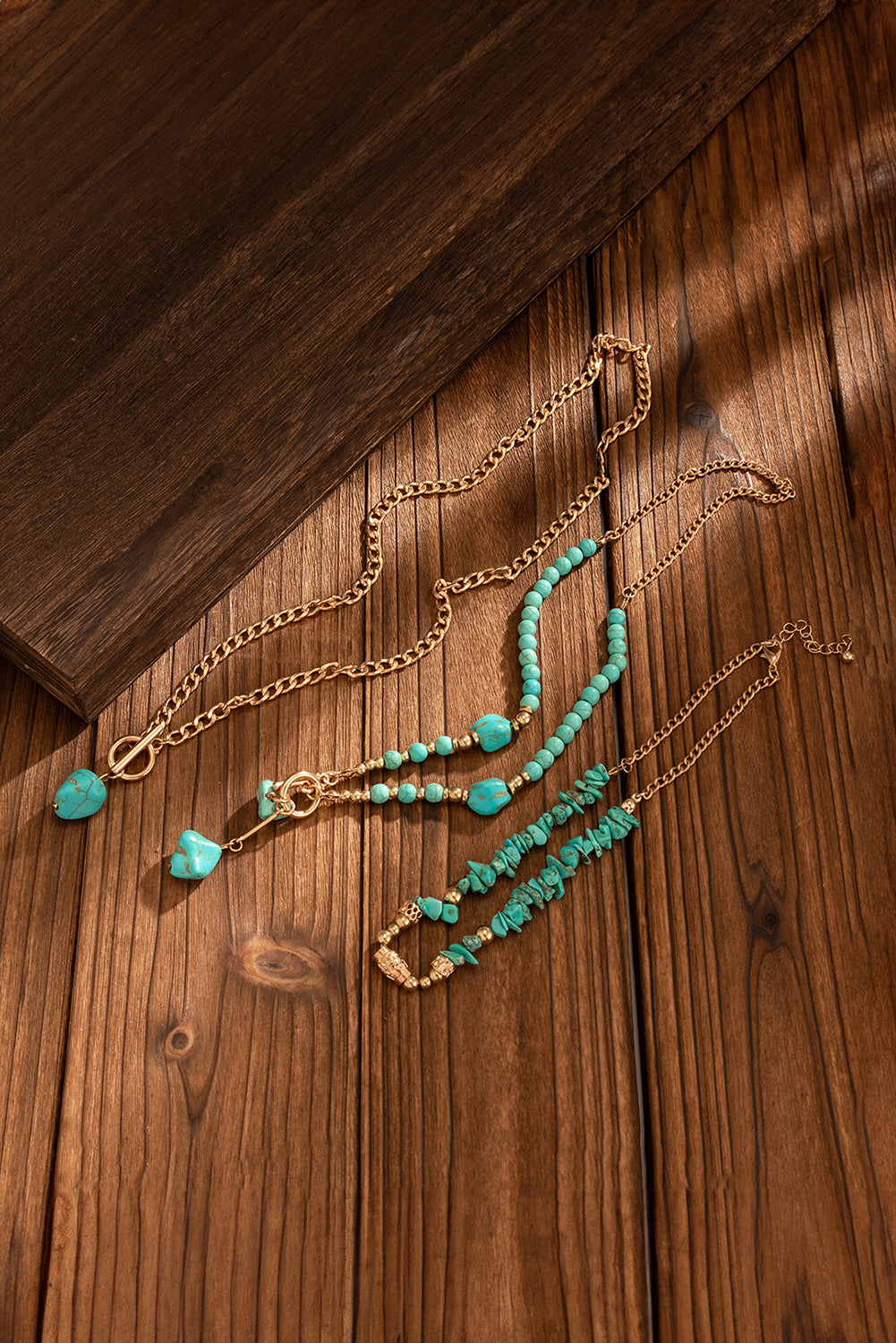 Gold Plated Toggle Clasp Turquoise Detail Cable Chain Layered Necklace Set