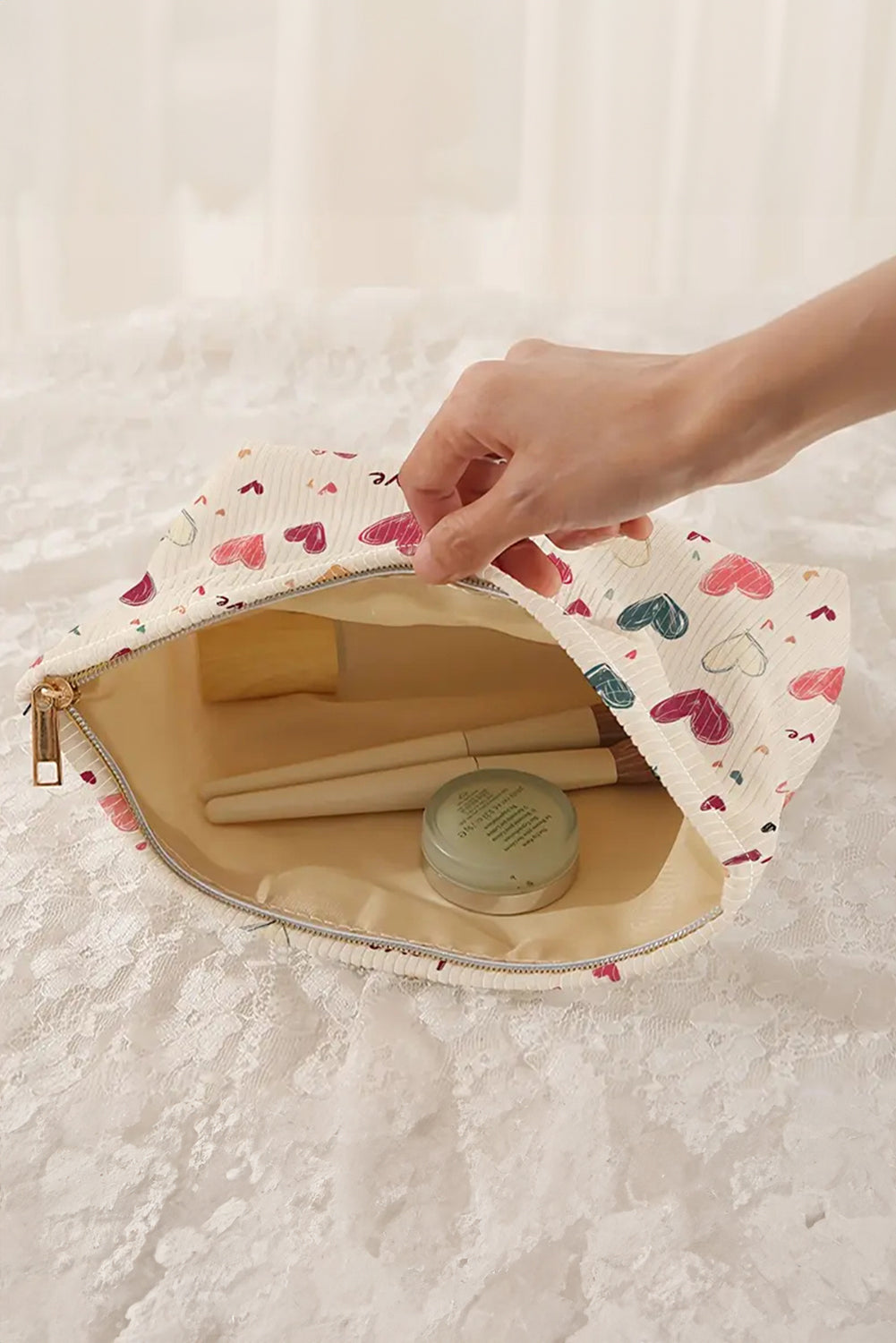 White Love Heart Print Ribbed Canvas Makeup Bag