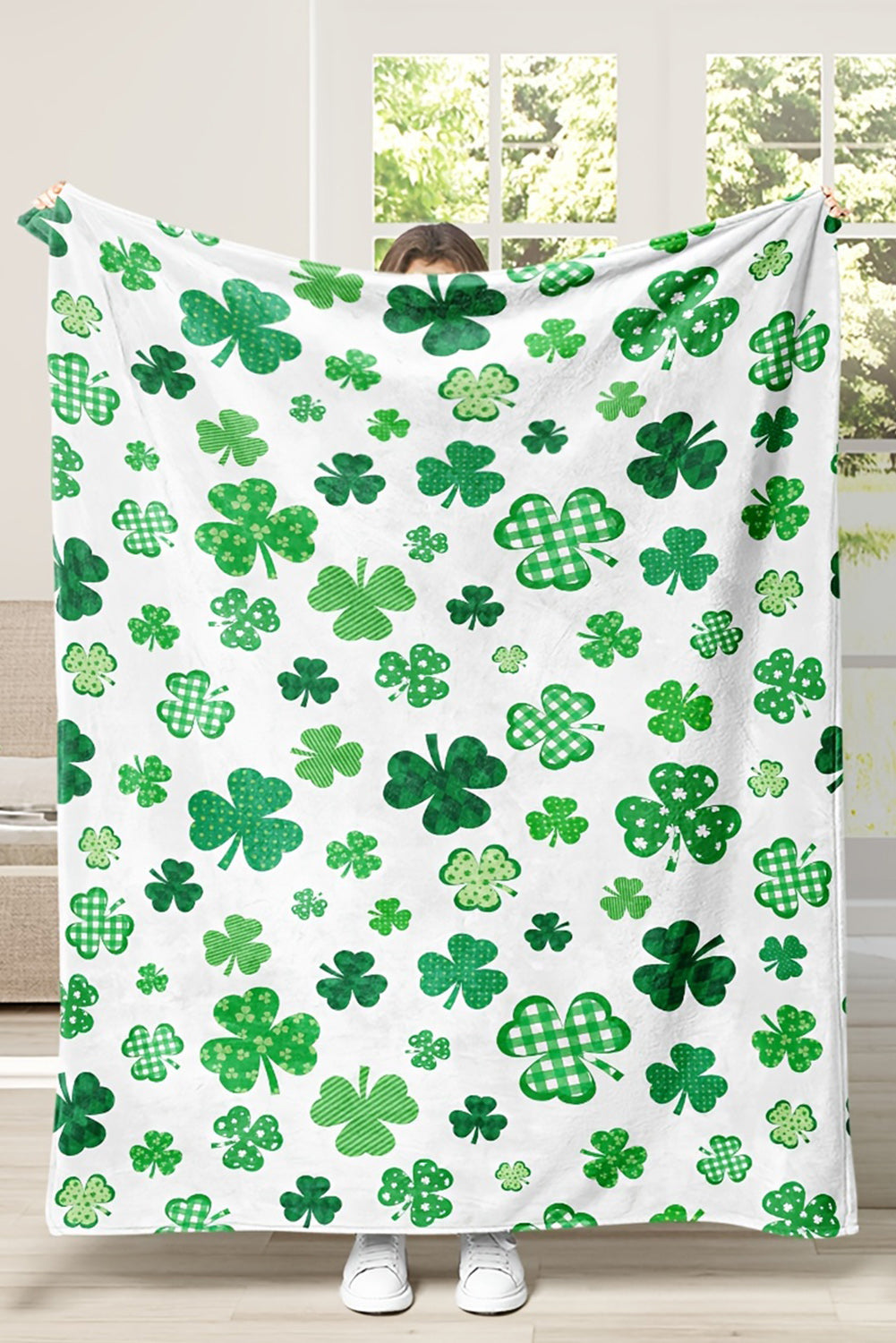 White St. Patrick Clover Print Nap Blanket 130*150cm