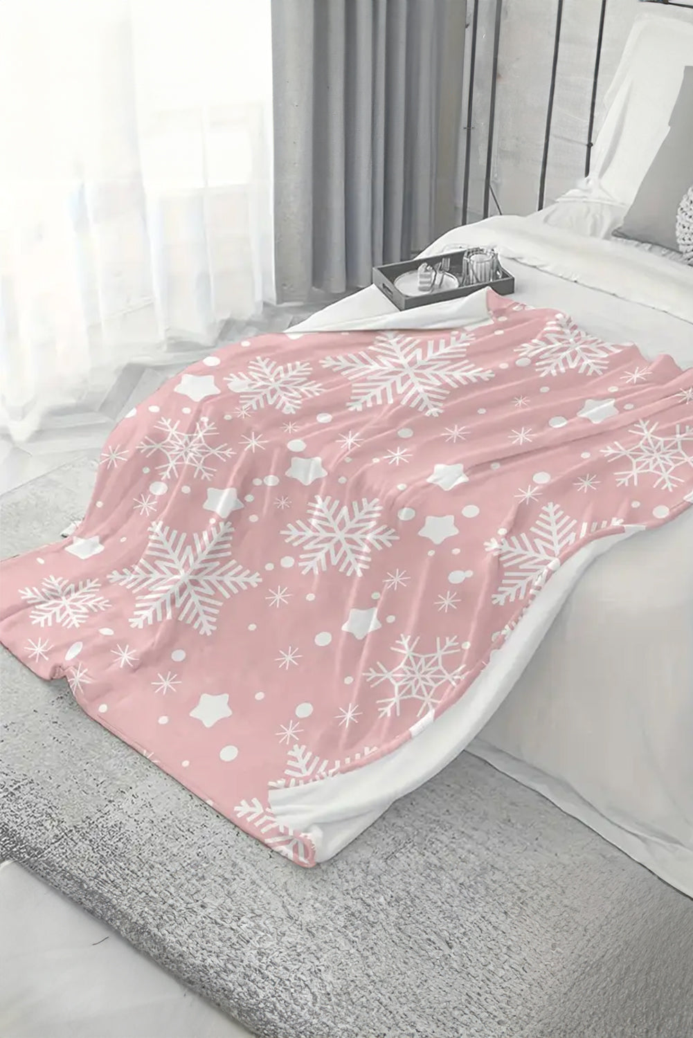 Pink Christmas Snowflake Print Cozy Plush Blanket
