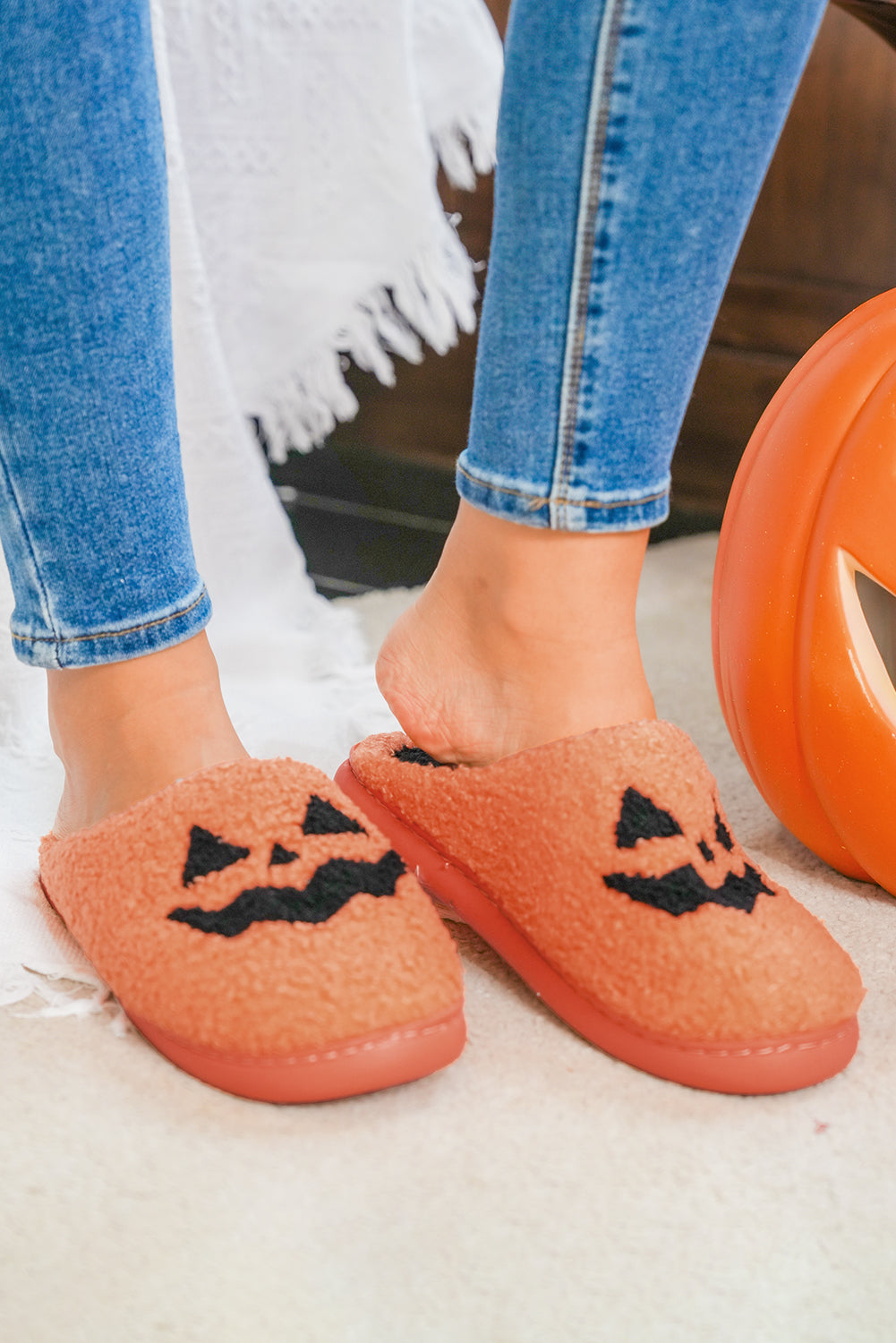 Orange Halloween Pumpkin Face Graphic Plush Slippers