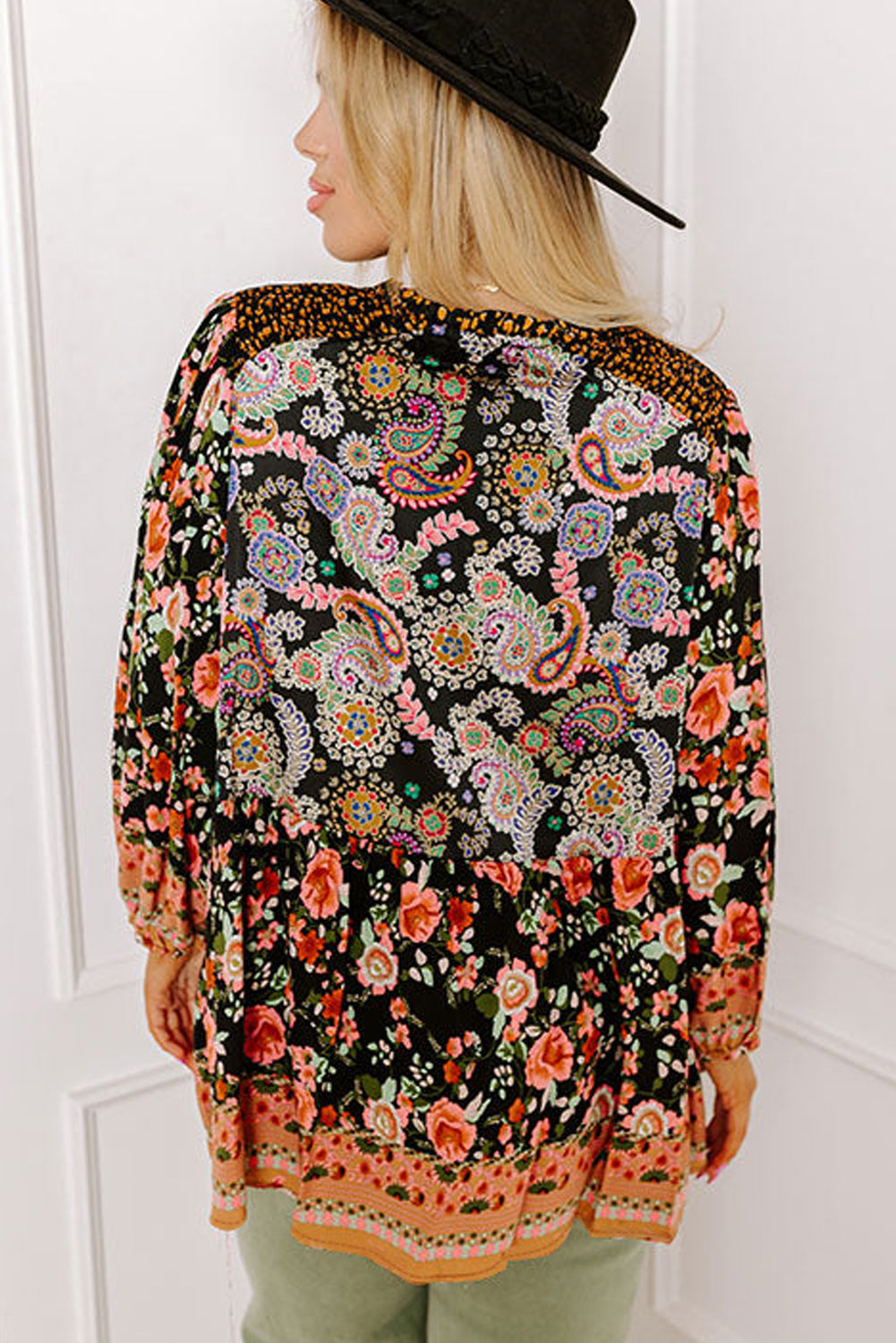 Black Plus Size Paisley Floral Print V Neck Bubble Sleeve Blouse