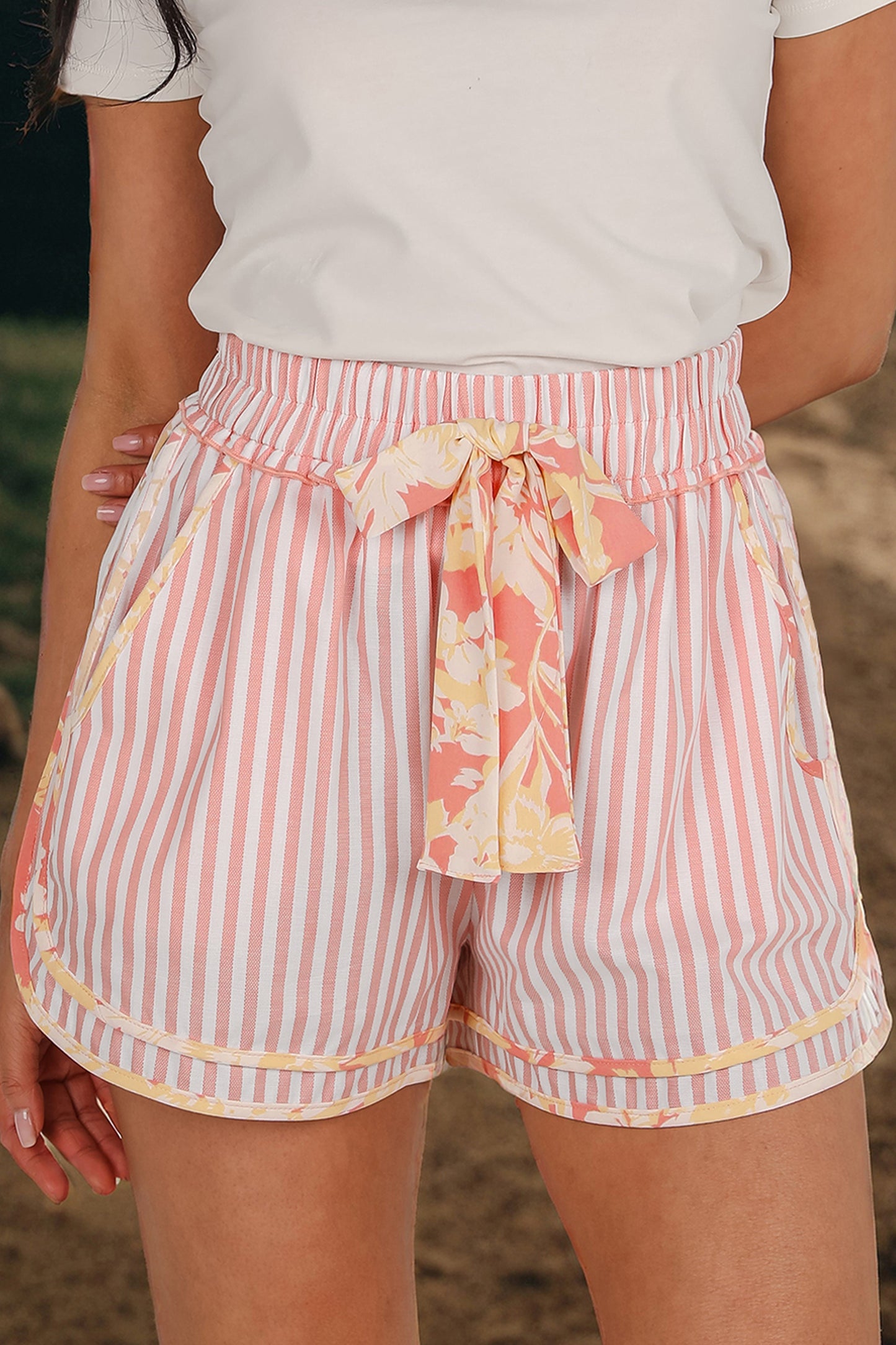Light Pink Floral Trim Ribbon Knot Striped Casual Shorts