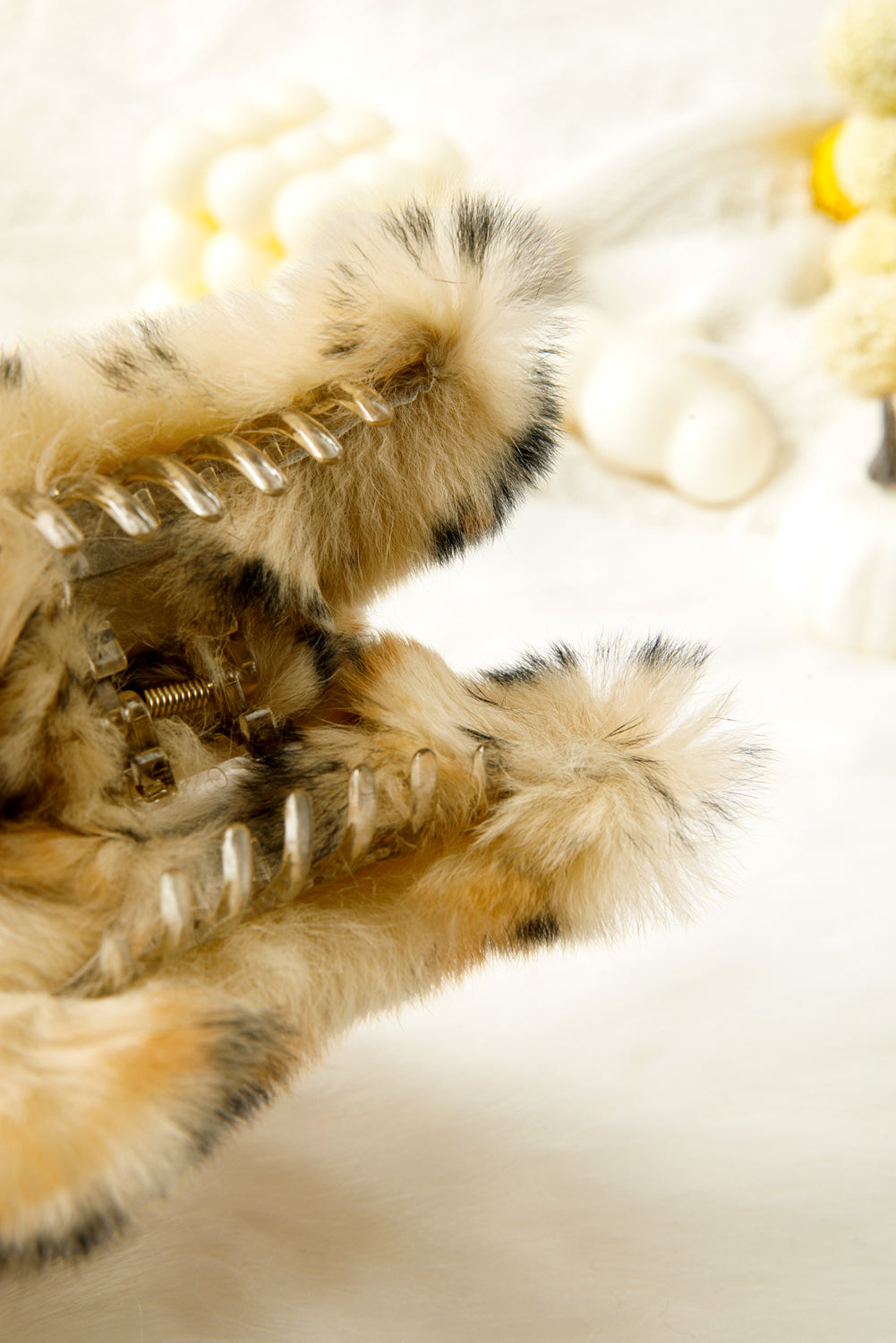 Thai Curry Leopard Fluffy Plush Cony Fur Hair Claw Clip