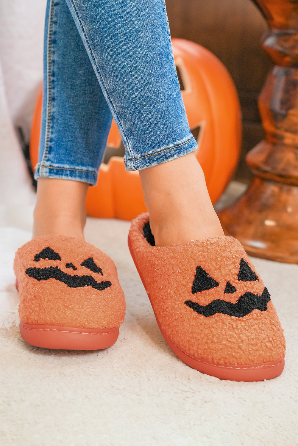 Orange Halloween Pumpkin Face Graphic Plush Slippers