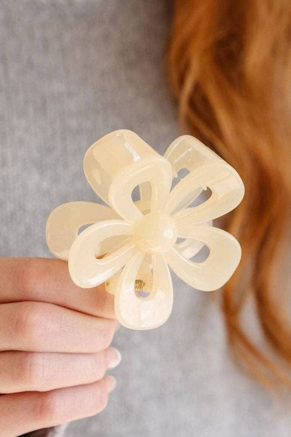 Beautifully Flower Shape Resin Hair Clip