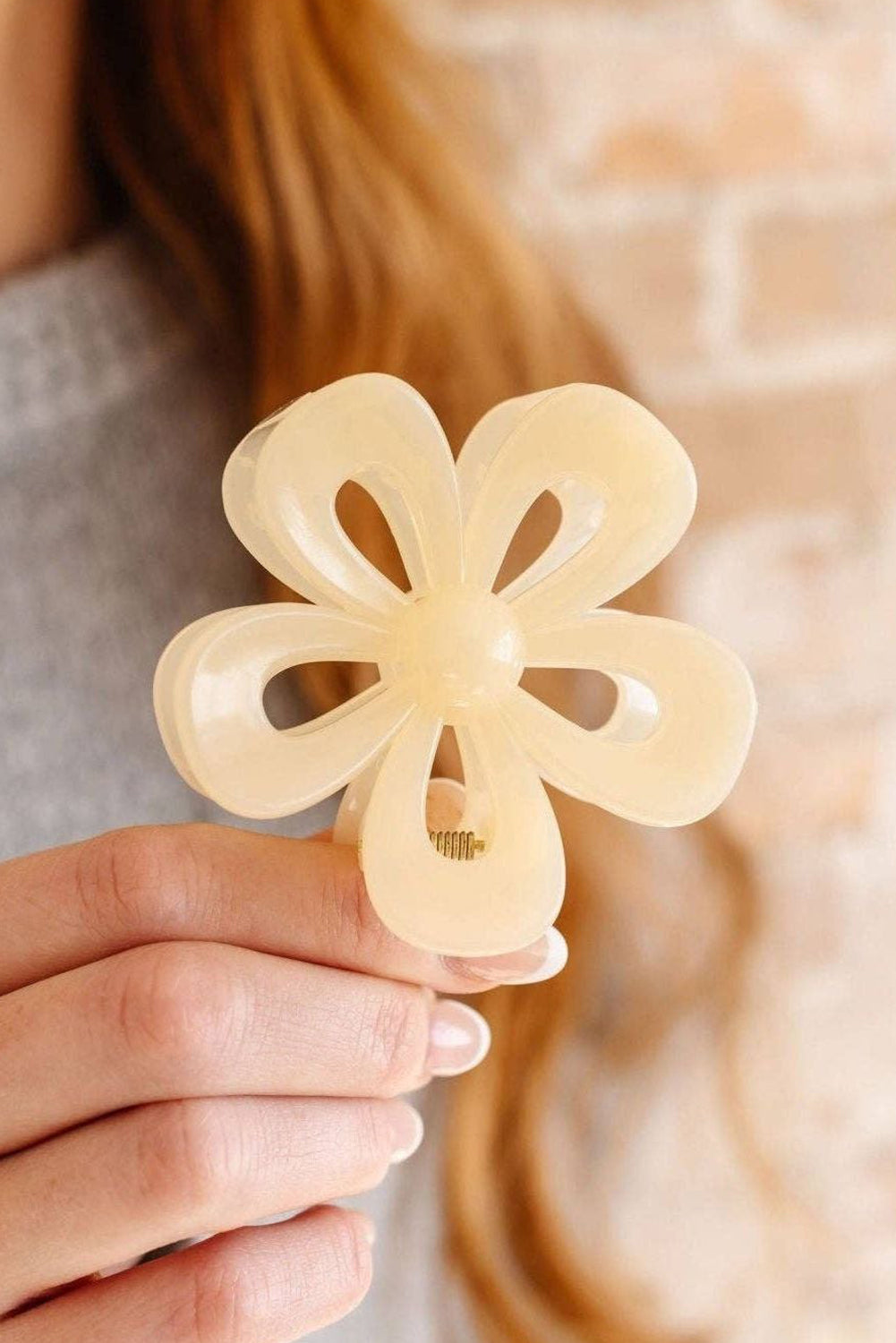 Beautifully Flower Shape Resin Hair Clip