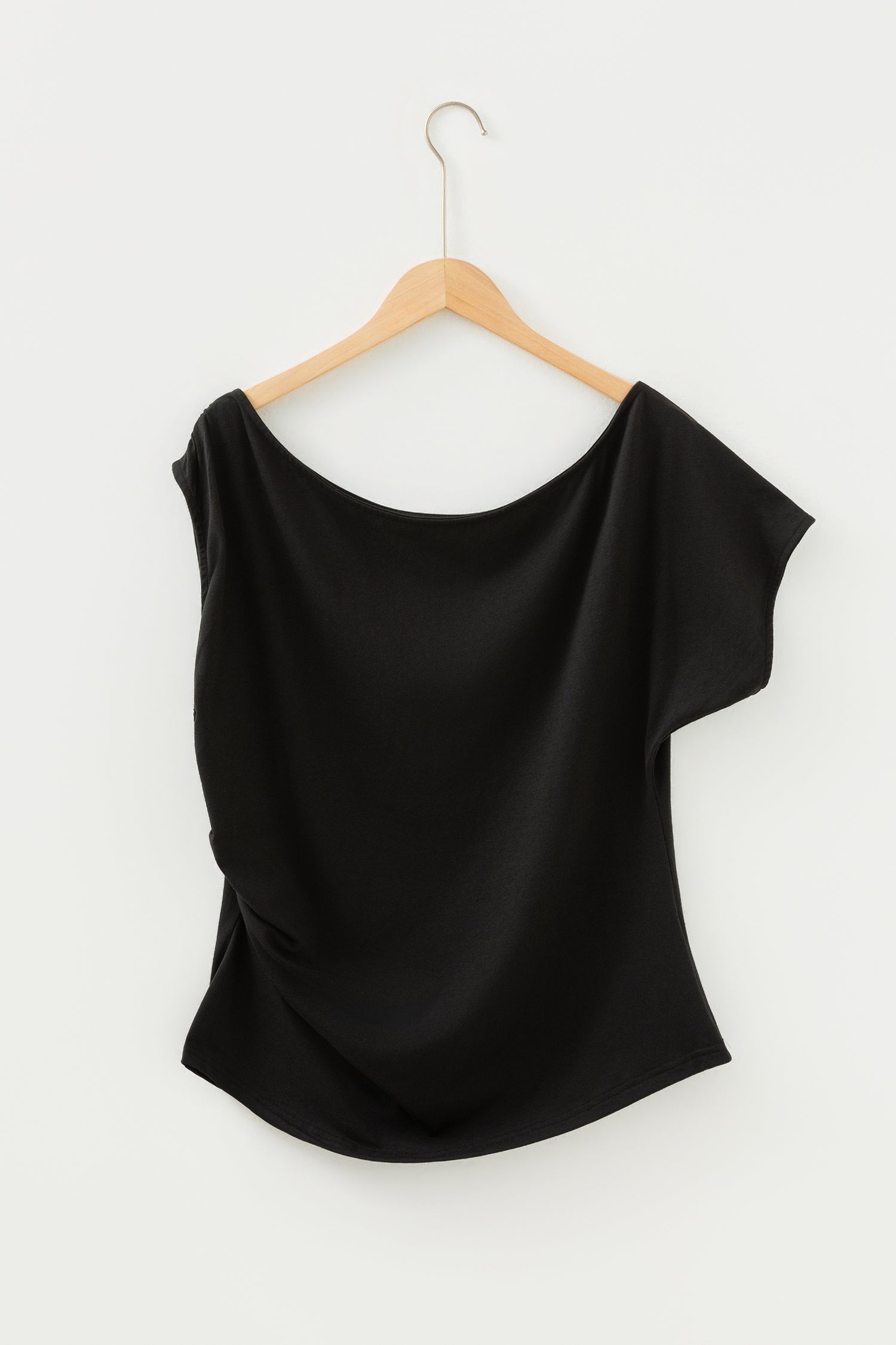 Black Plus Size Solid Color Asymmetric Neck Short Sleeve Blouse