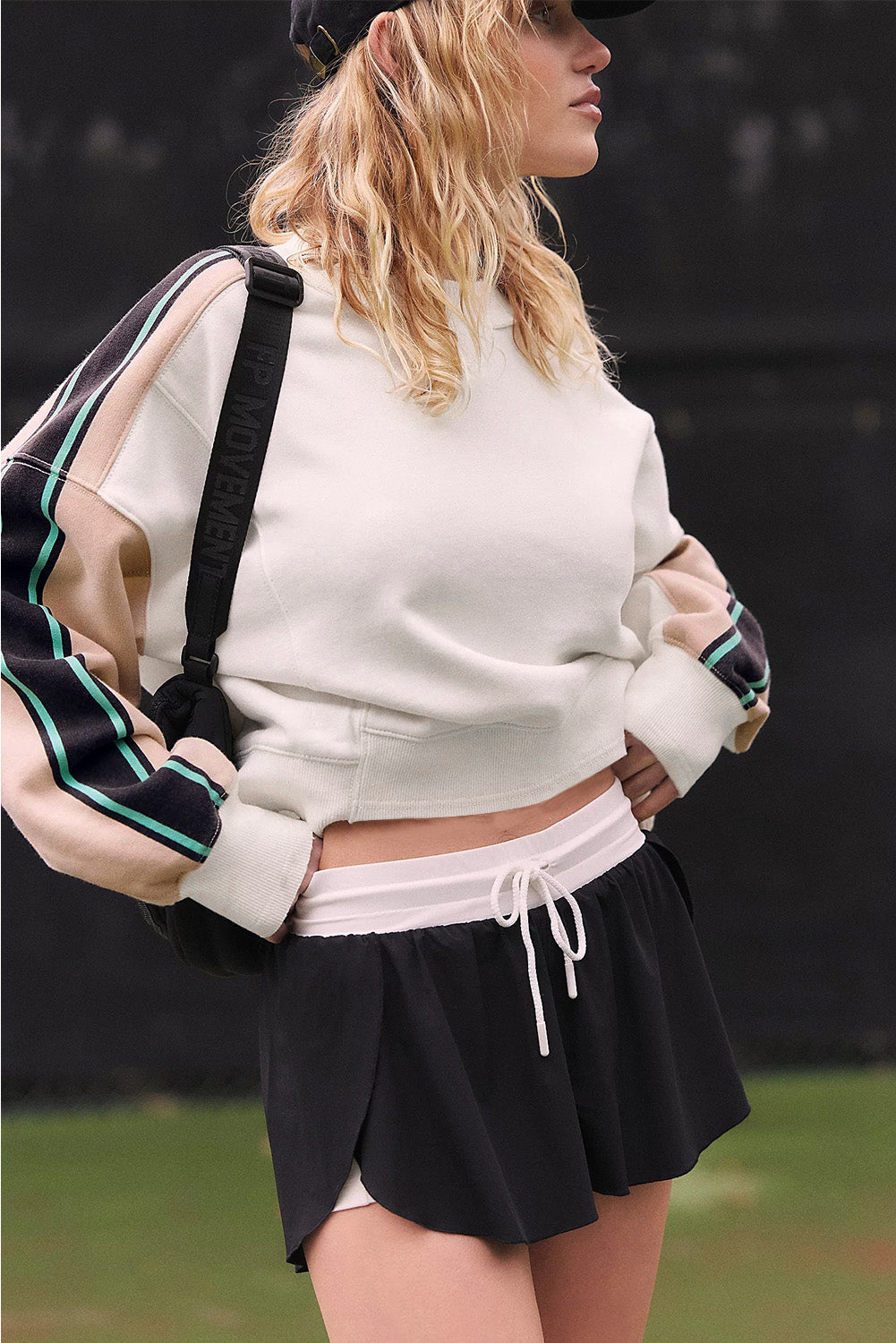 White Striped Color Block Exposed Seam Loose Active Sweatshirt