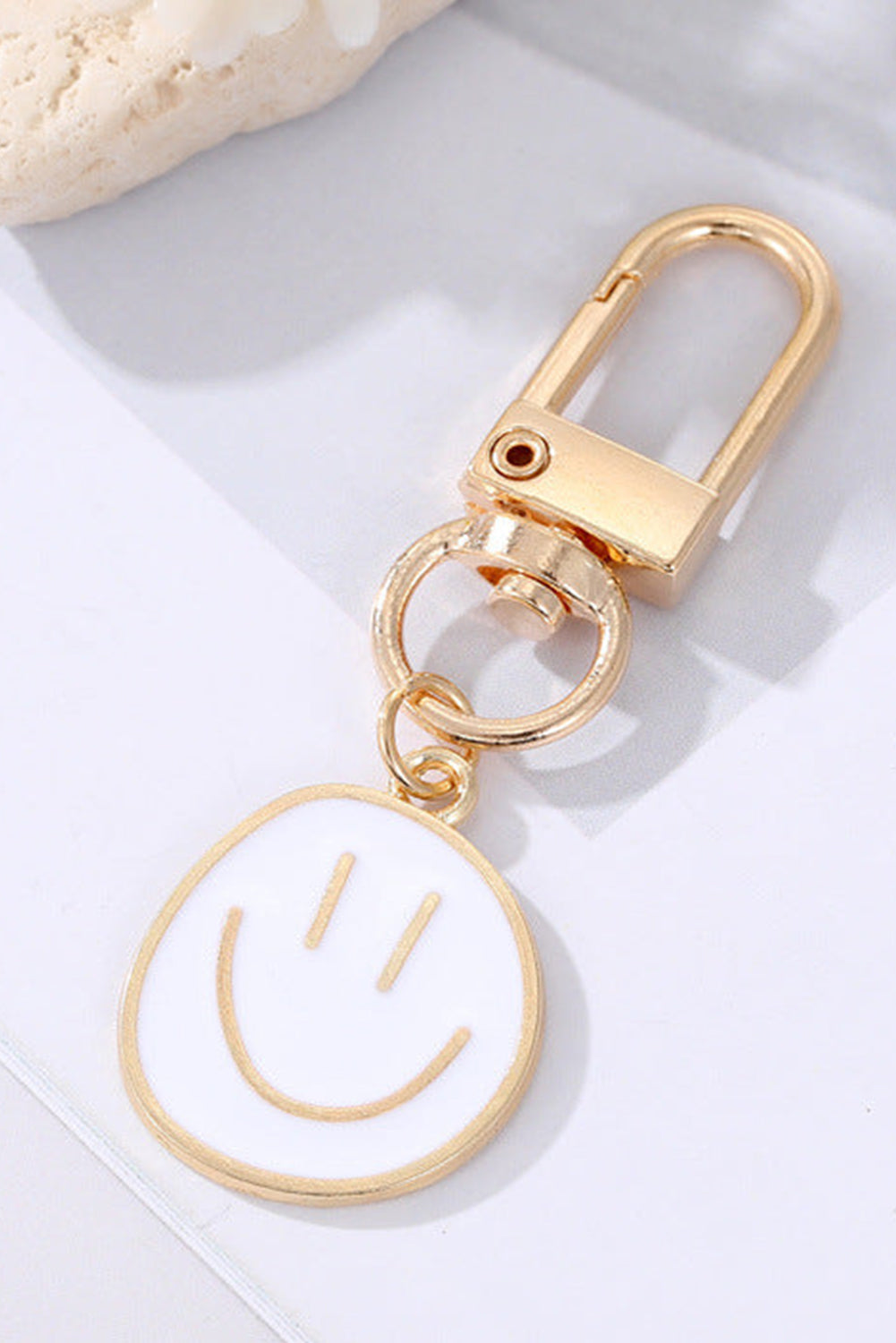 White Smile Face Large Buckle Alloy Keychain