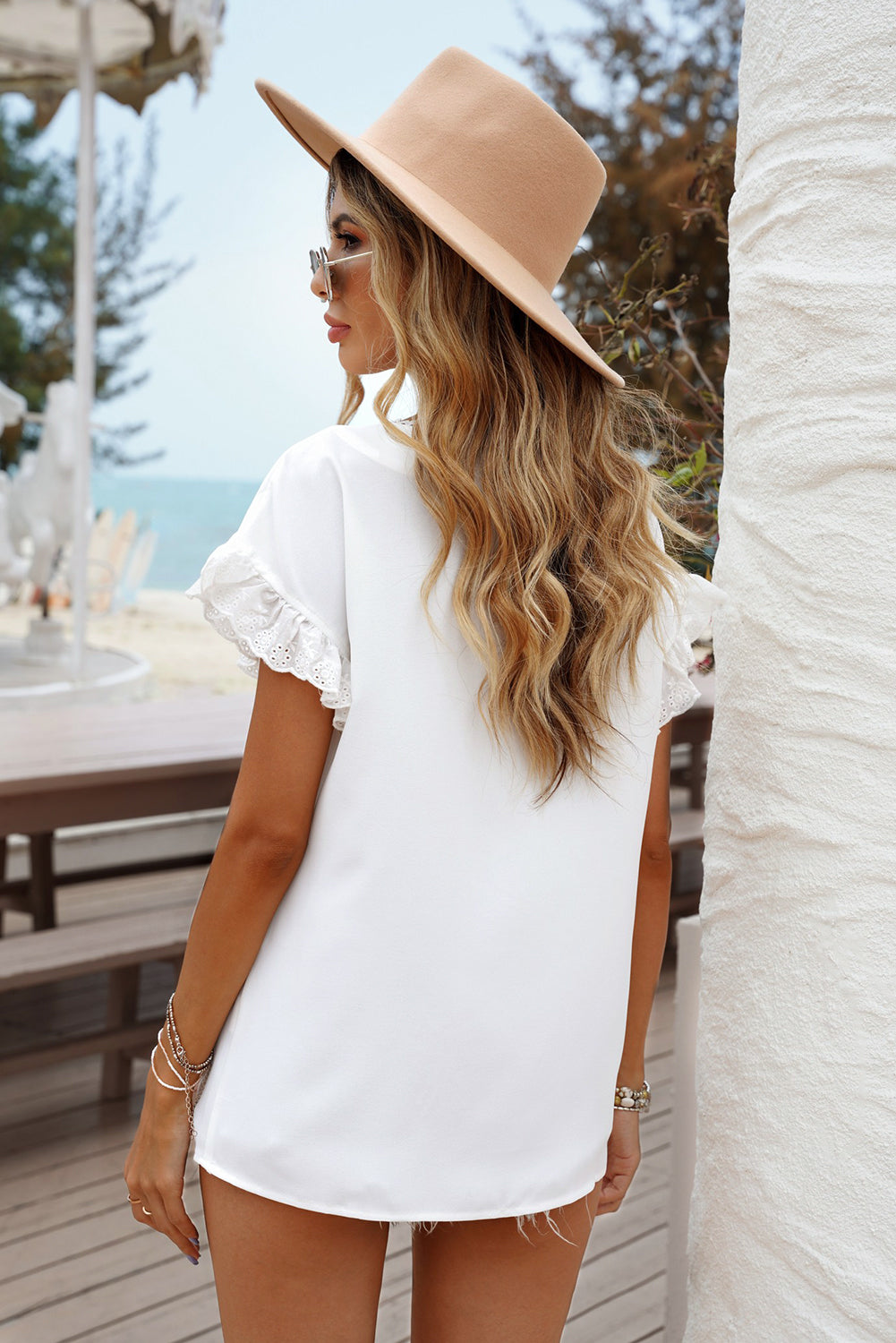 White V Neck Ruffle Short Sleeve T-shirt