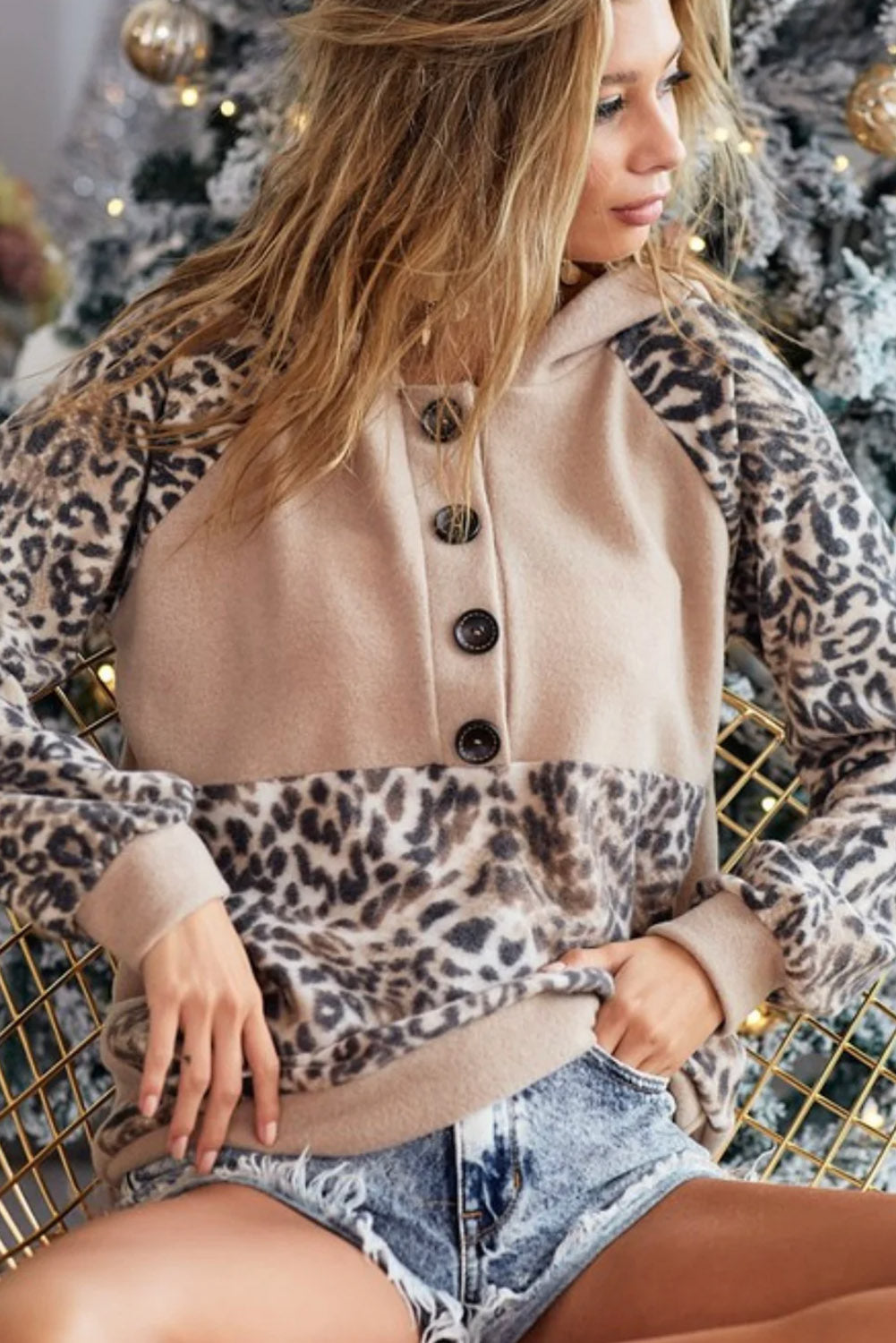 Leopard Print Buttoned Neckline Raglan Sleeve Hoodie