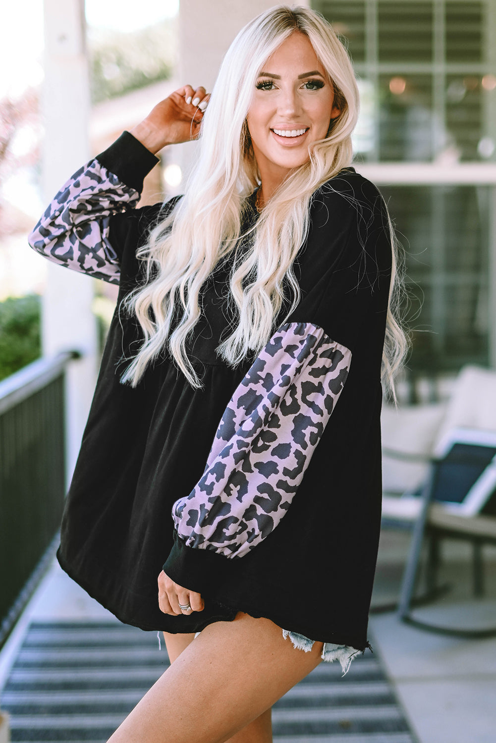 Black Leopard Splicing Sleeve Ruffle Loose Sweatshirt