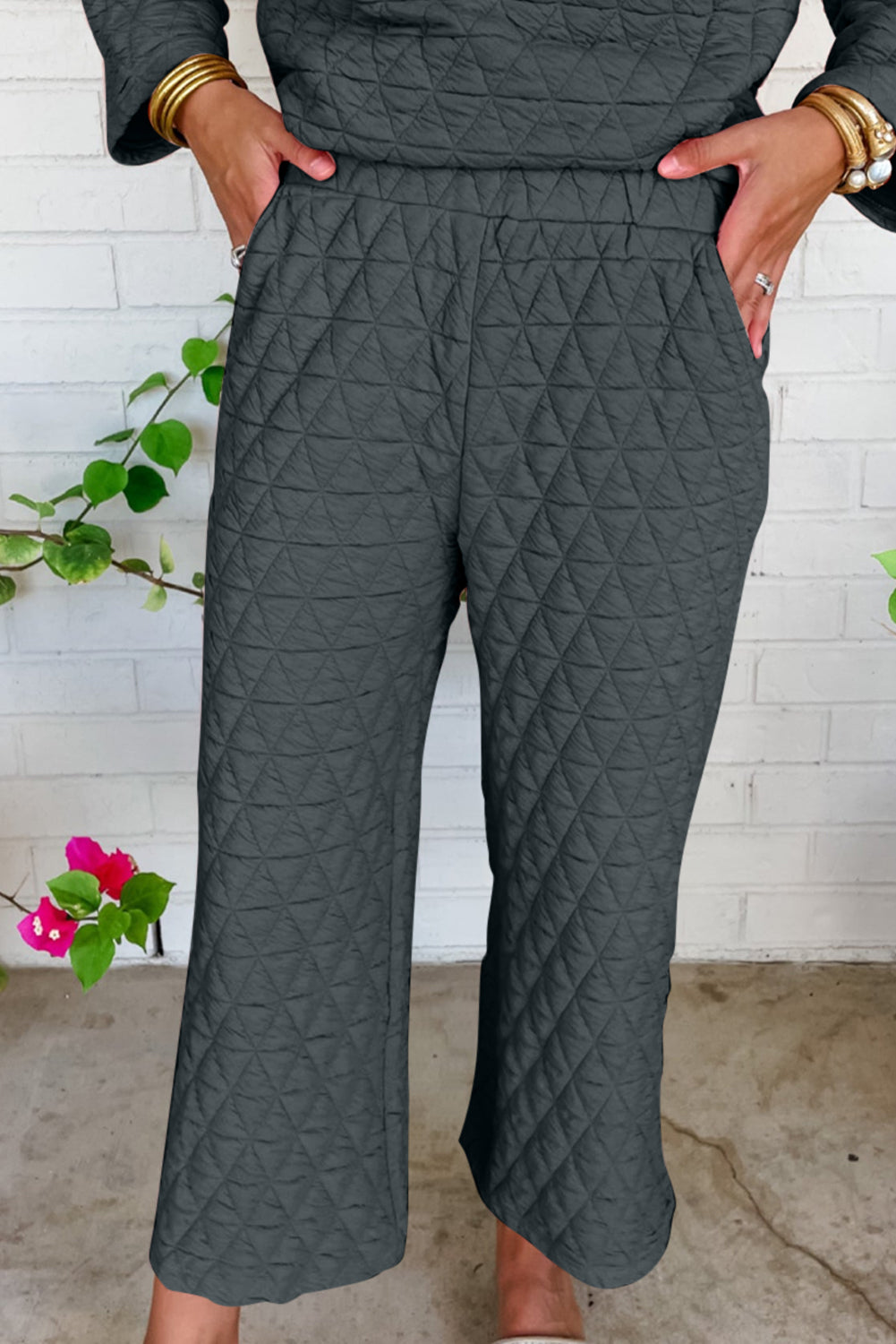 Dark Grey Solid Quilted Pullover and Pants Outfit